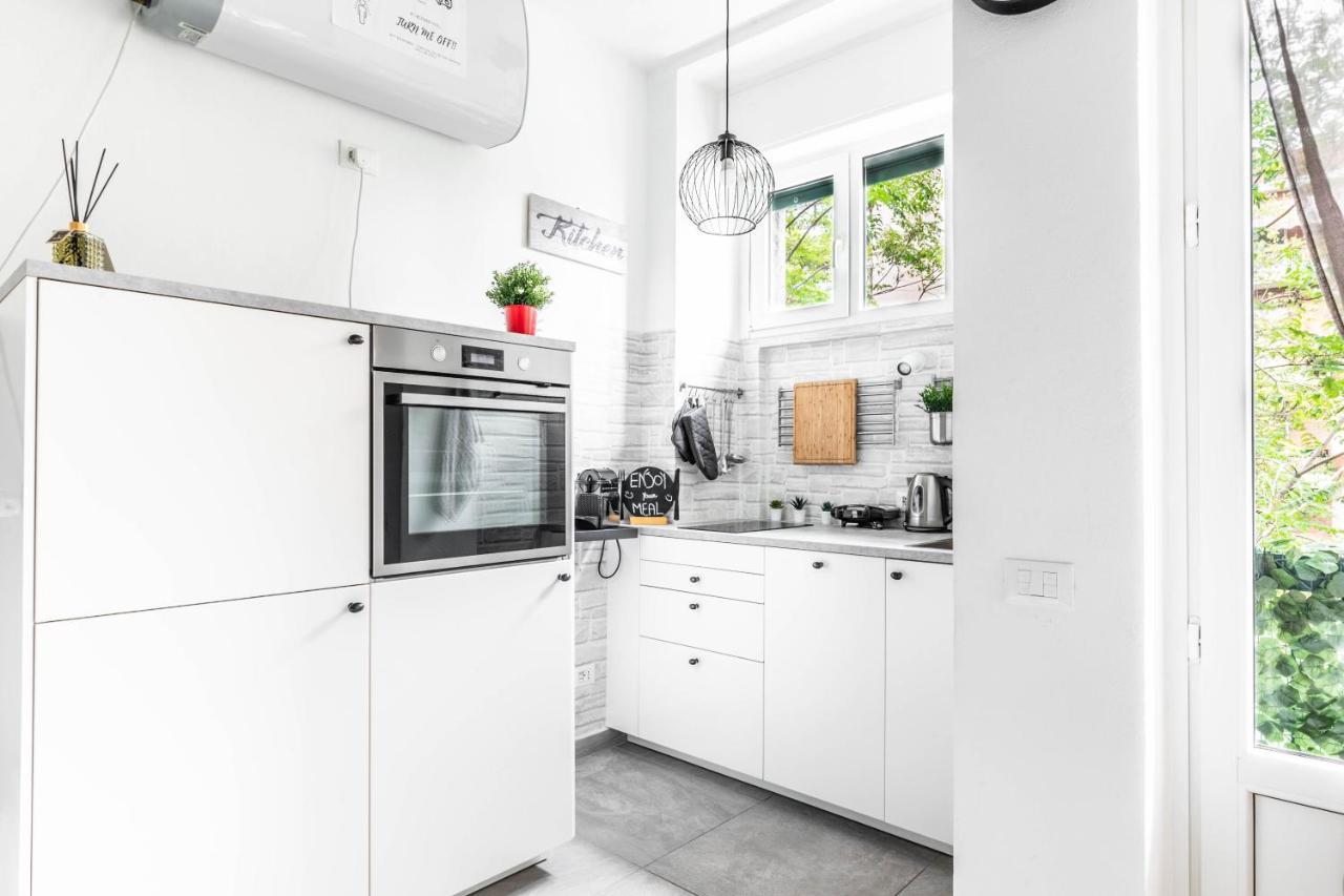 Eden House Sansiro-Duomo Netflix & Design Appartement Milaan Buitenkant foto